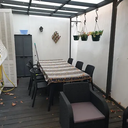 La Terrasse *