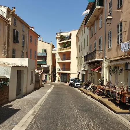La Terrasse Apartment *